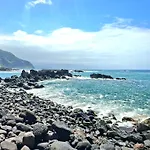 Ocean Whisper تاكورونتي